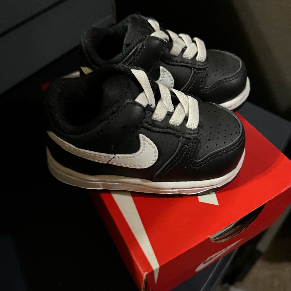 infant dunks